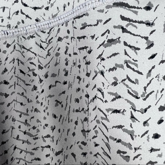 VARLEY Patterned Leggings 27” ankle Women’s Small - Picture 7 of 7